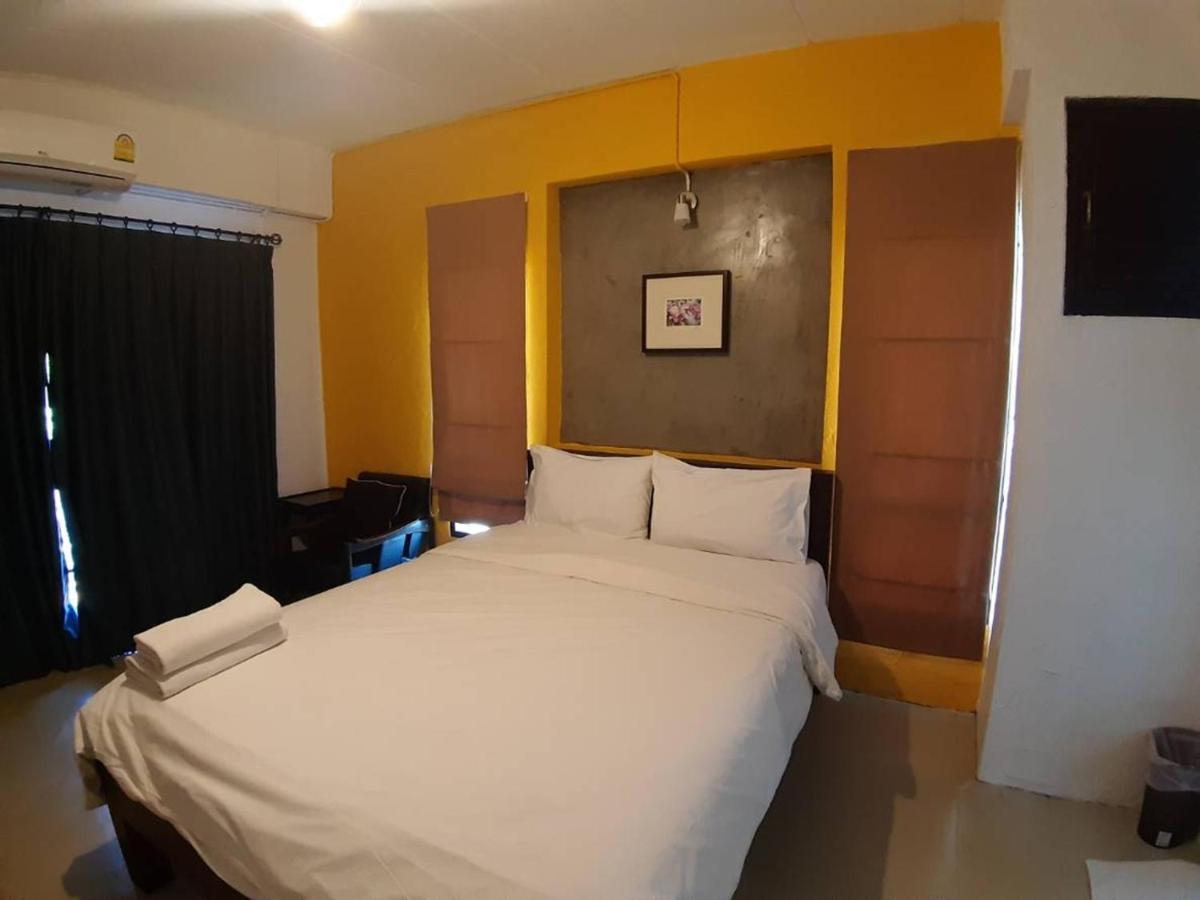 Isleep Guesthouse Chiang Mai Esterno foto