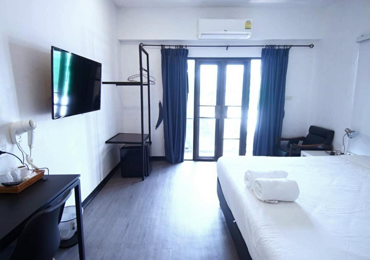 Isleep Guesthouse Chiang Mai Esterno foto