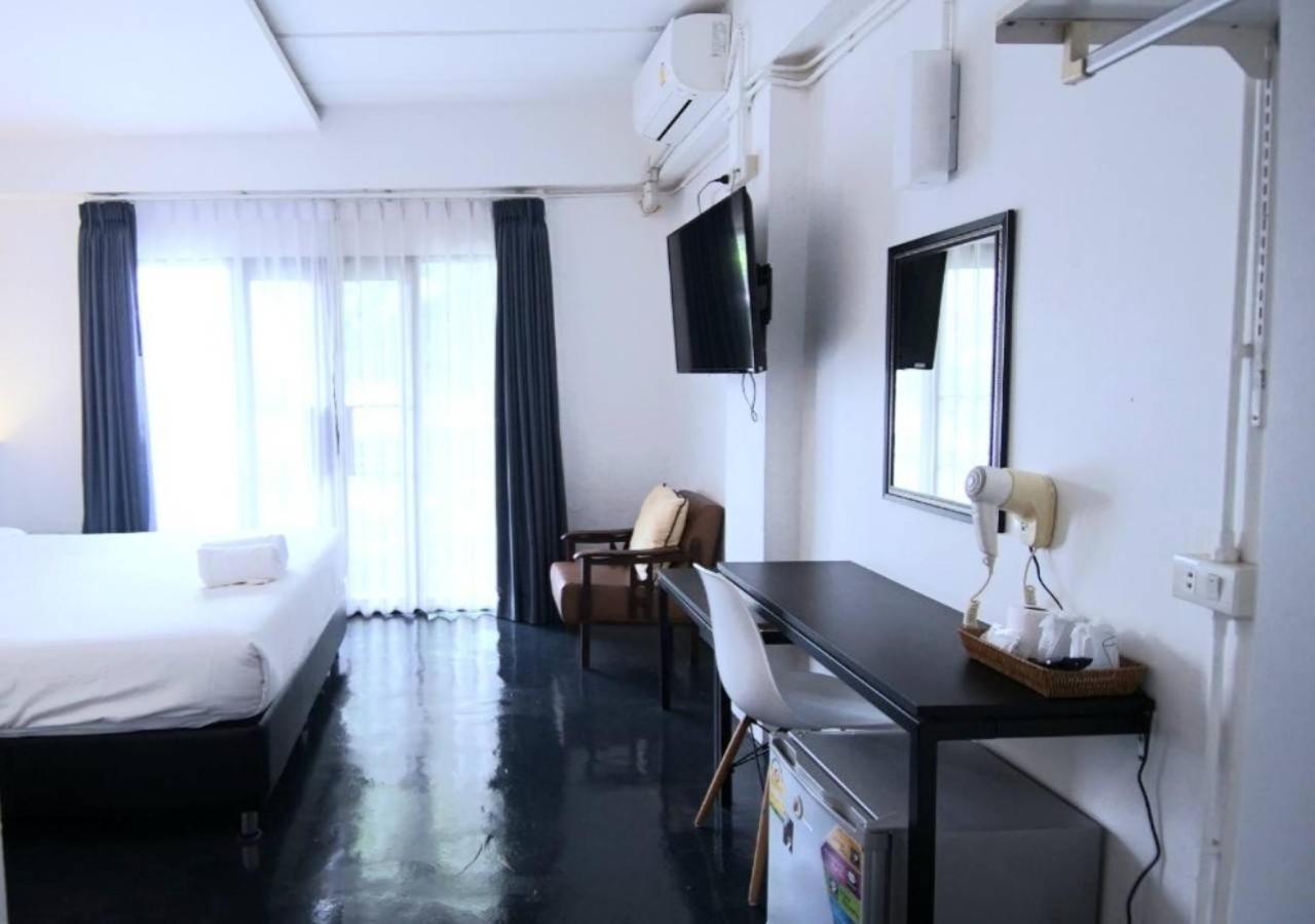 Isleep Guesthouse Chiang Mai Esterno foto