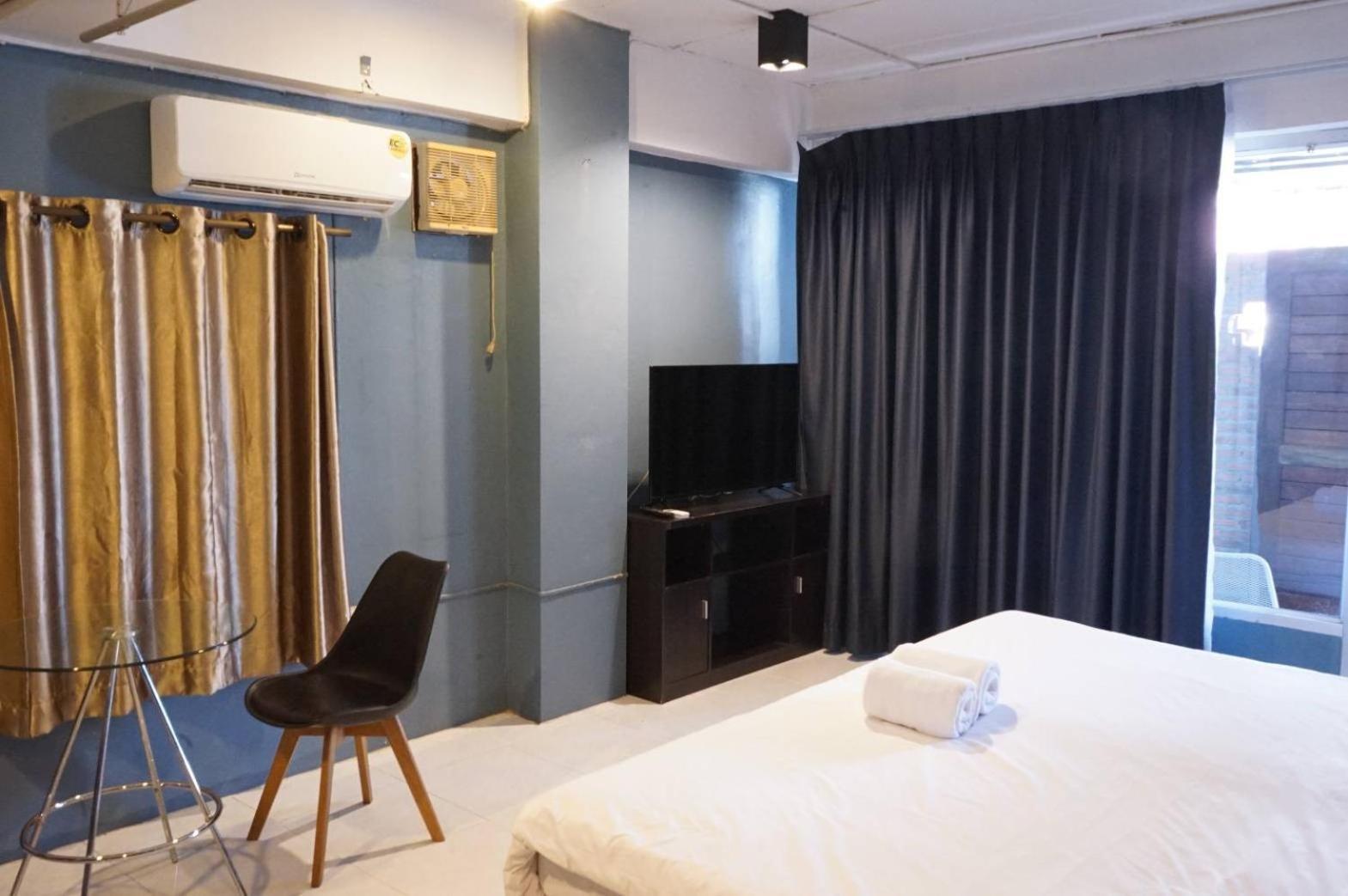Isleep Guesthouse Chiang Mai Esterno foto