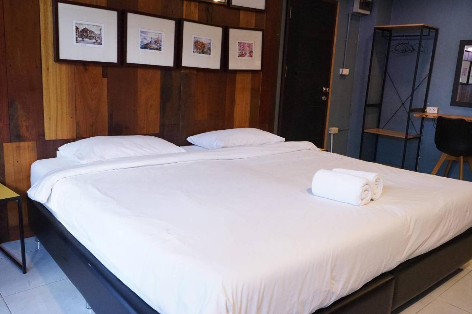 Isleep Guesthouse Chiang Mai Esterno foto