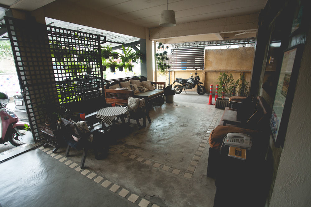 Isleep Guesthouse Chiang Mai Esterno foto