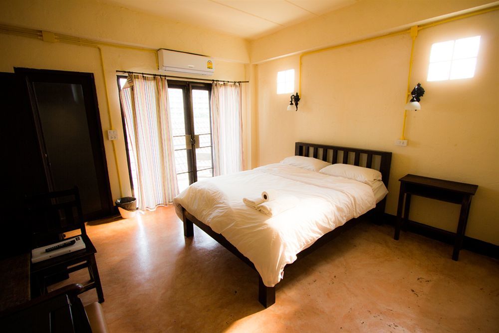 Isleep Guesthouse Chiang Mai Esterno foto