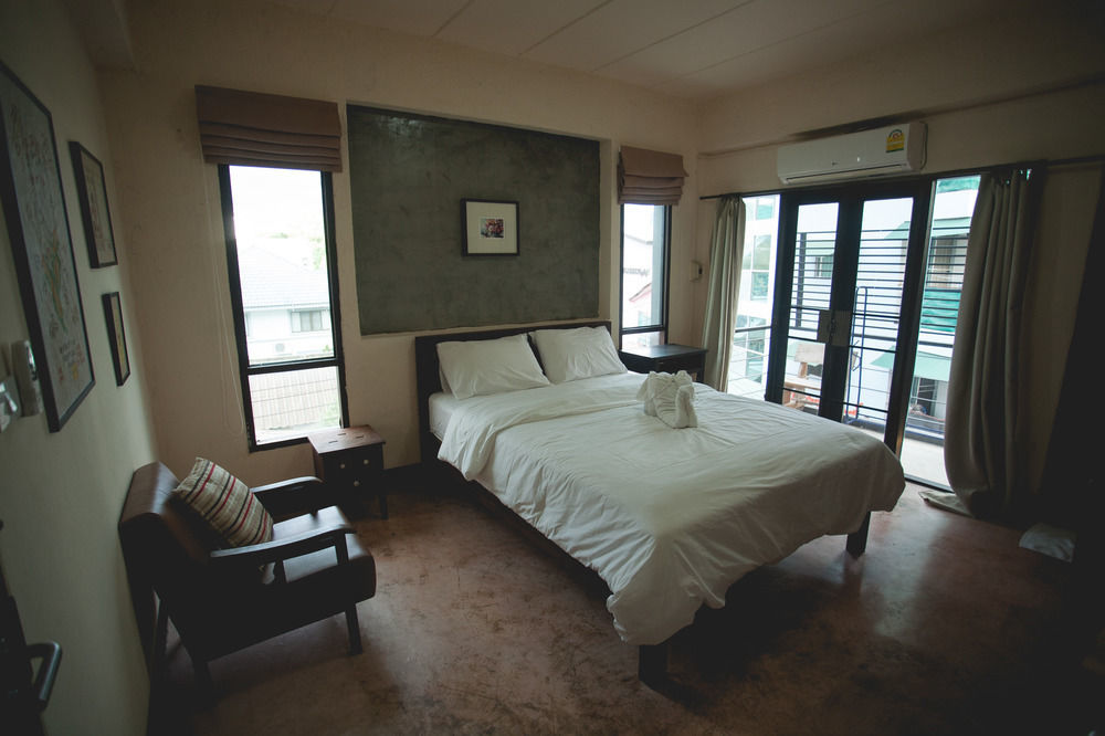 Isleep Guesthouse Chiang Mai Esterno foto