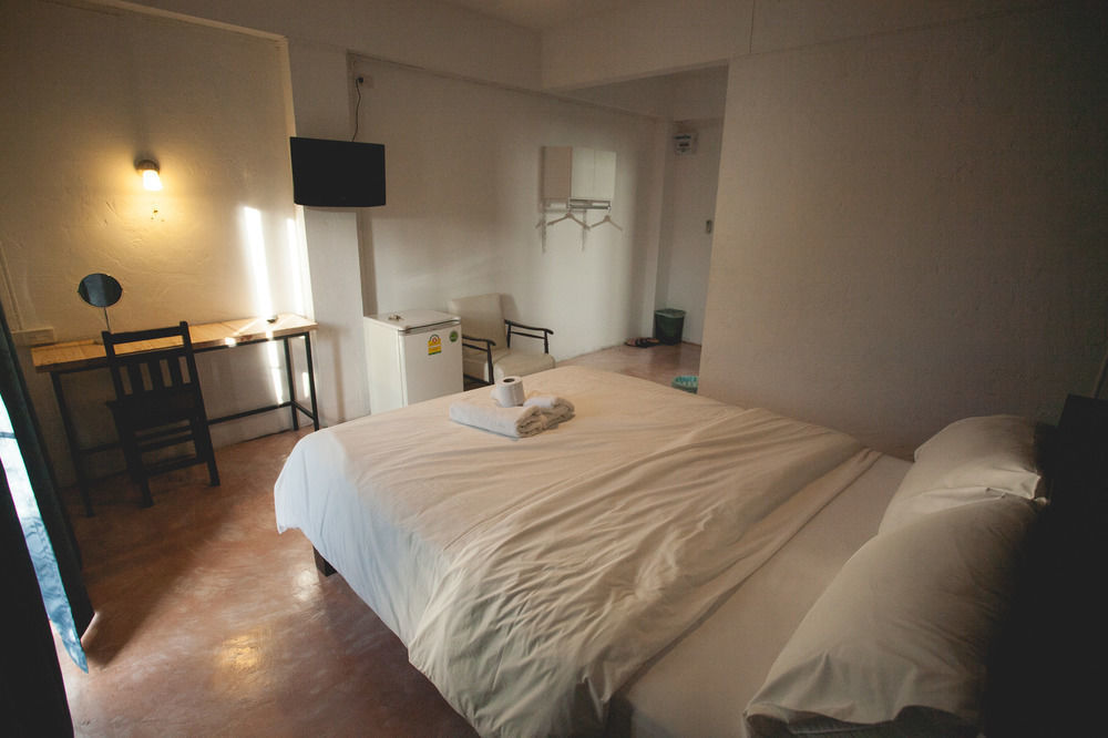 Isleep Guesthouse Chiang Mai Esterno foto