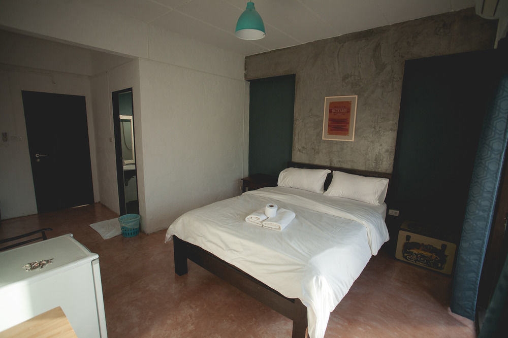 Isleep Guesthouse Chiang Mai Esterno foto